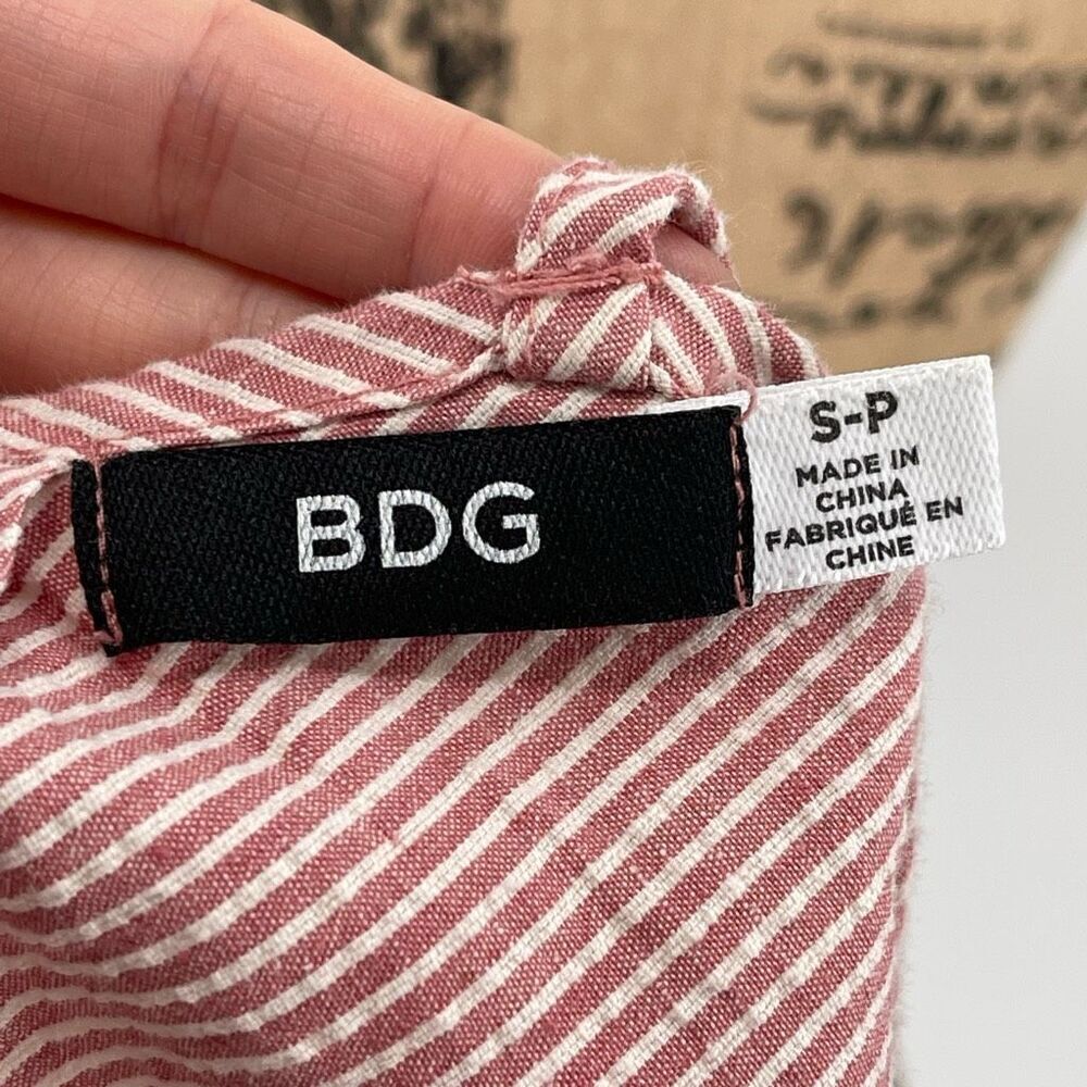 BDG Linen Blend High Neck Raw Hem Open Back Railroad Stripe Tank Top Mauve Small - Picture 4 of 6